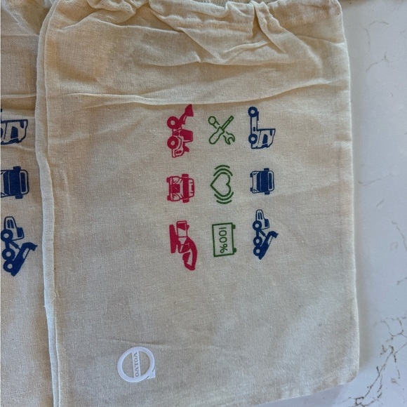 NWT Volvo Muslin Dust Cover Bags Drawstring Set of THREE Dustbags 14" x 10.5" - Picture 3 of 9